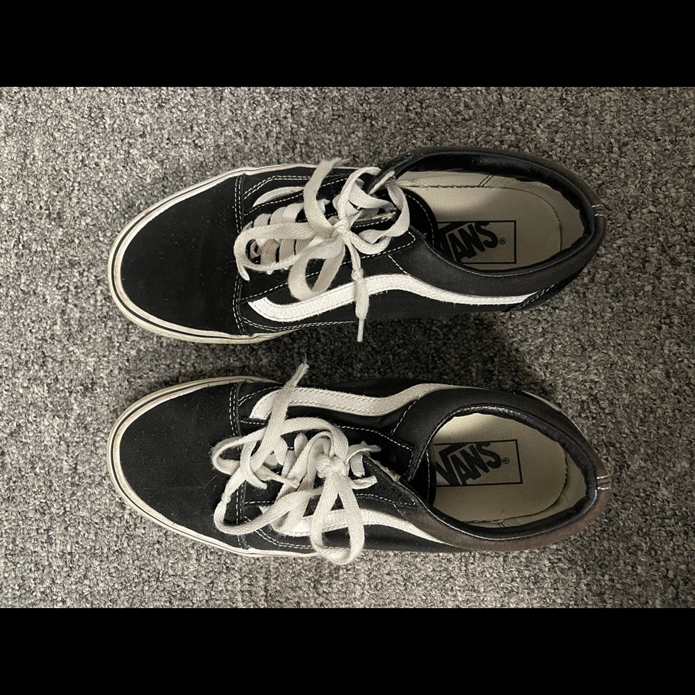 Vans old skool size 9